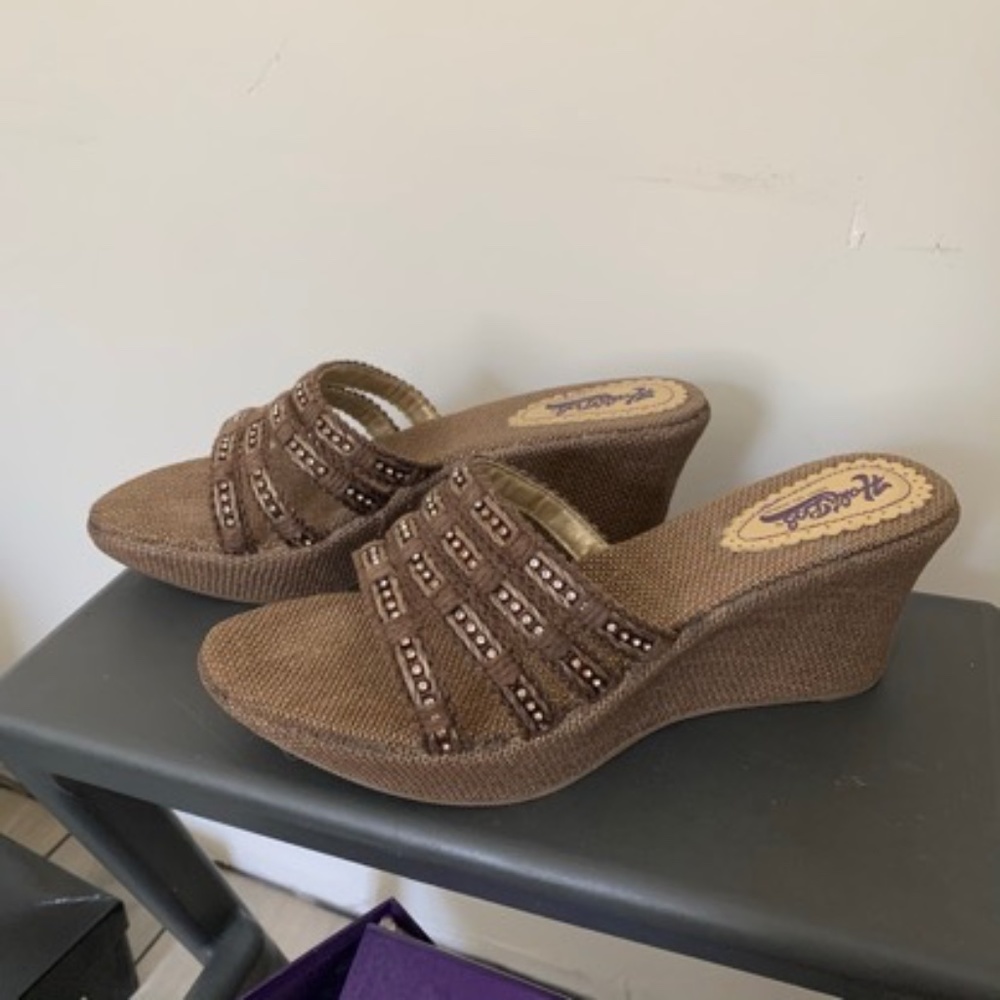 Hale Bob Toni Wedge Size 10